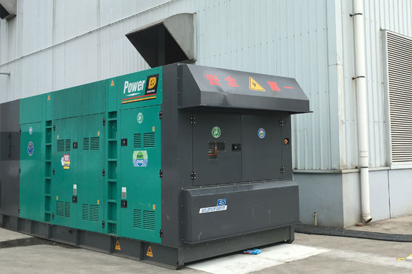 河口燃油滤清器的更换流程是怎样的？