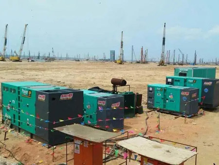 河口如何检查和清洗空气滤清器？