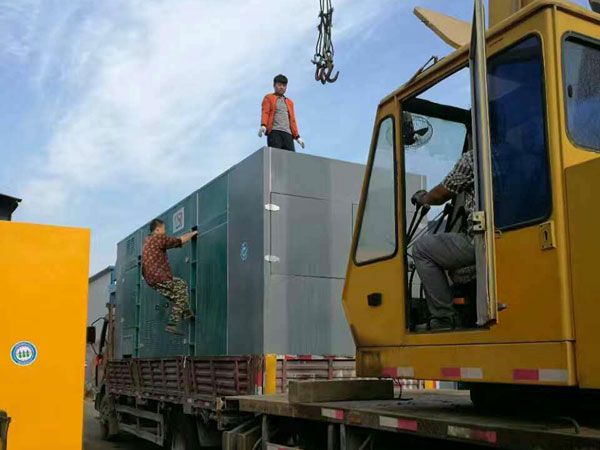 河口更换水冷式机油散热器密封件的操作流程是怎样的？