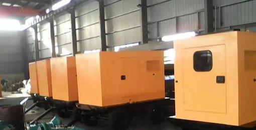 河口柴油发电机组冬季启动后需要进行哪些检查和操作？